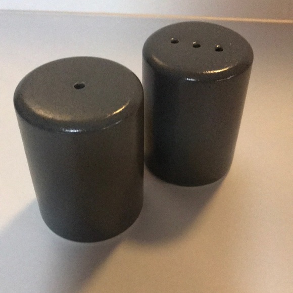Ariane Salt & Pepper Shaker Black
